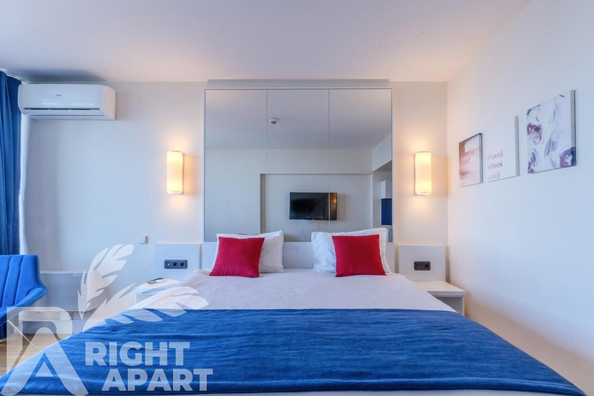Orbi City Hotel Sea View Batumi Bagian luar foto