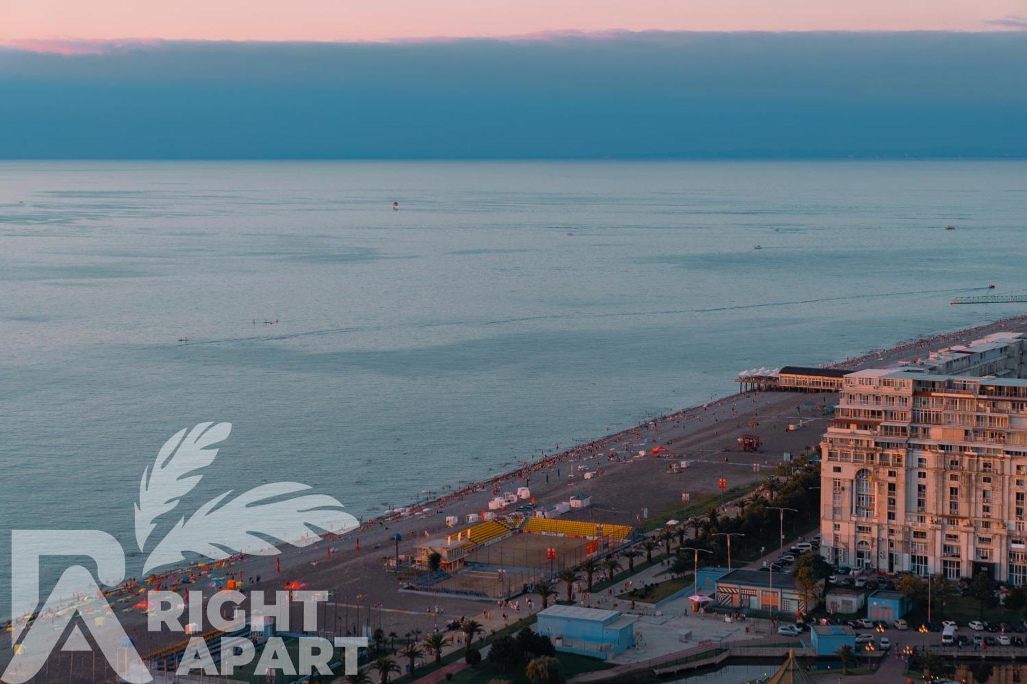 Orbi City Hotel Sea View Batumi Bagian luar foto