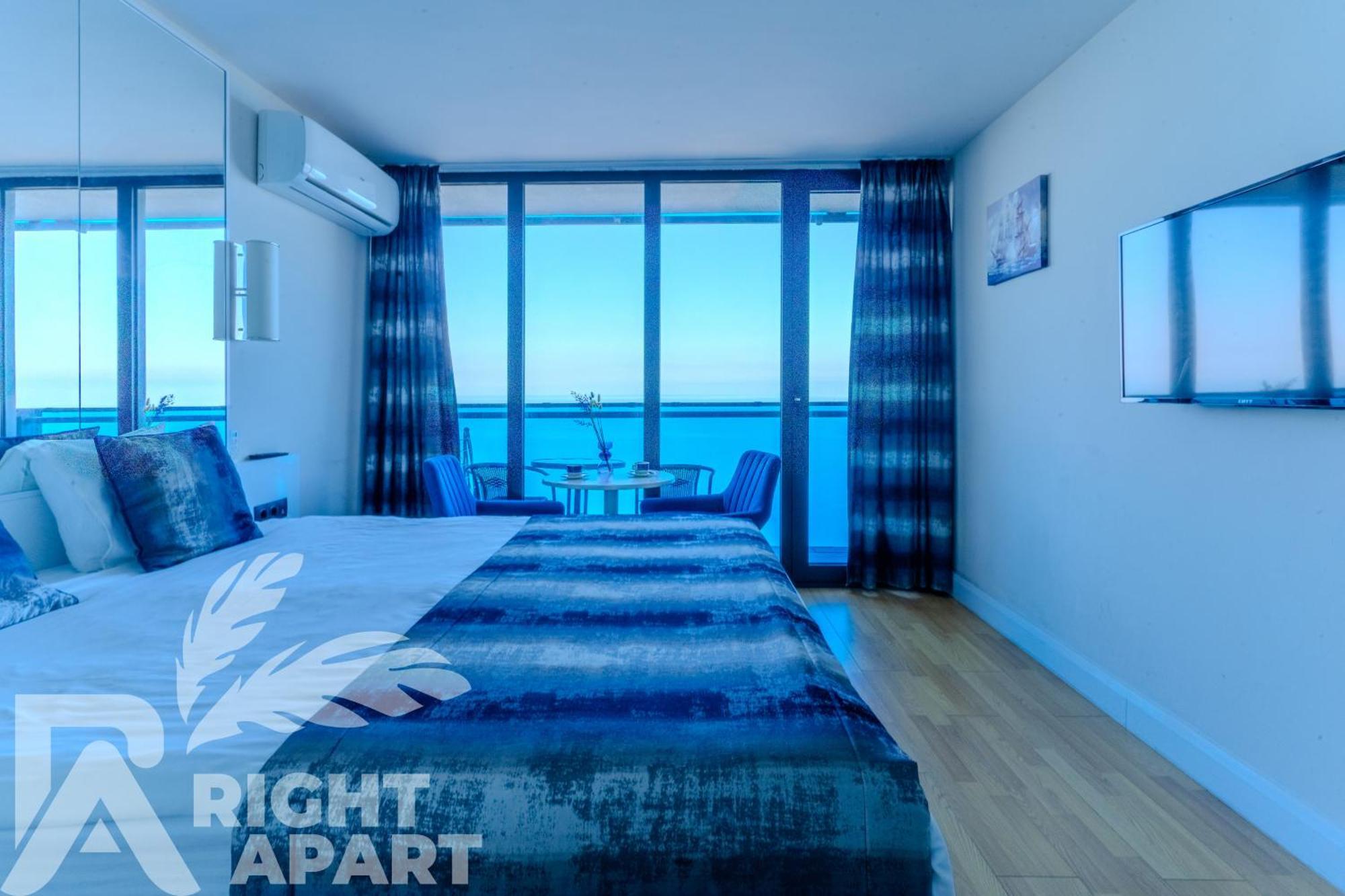 Orbi City Hotel Sea View Batumi Bagian luar foto