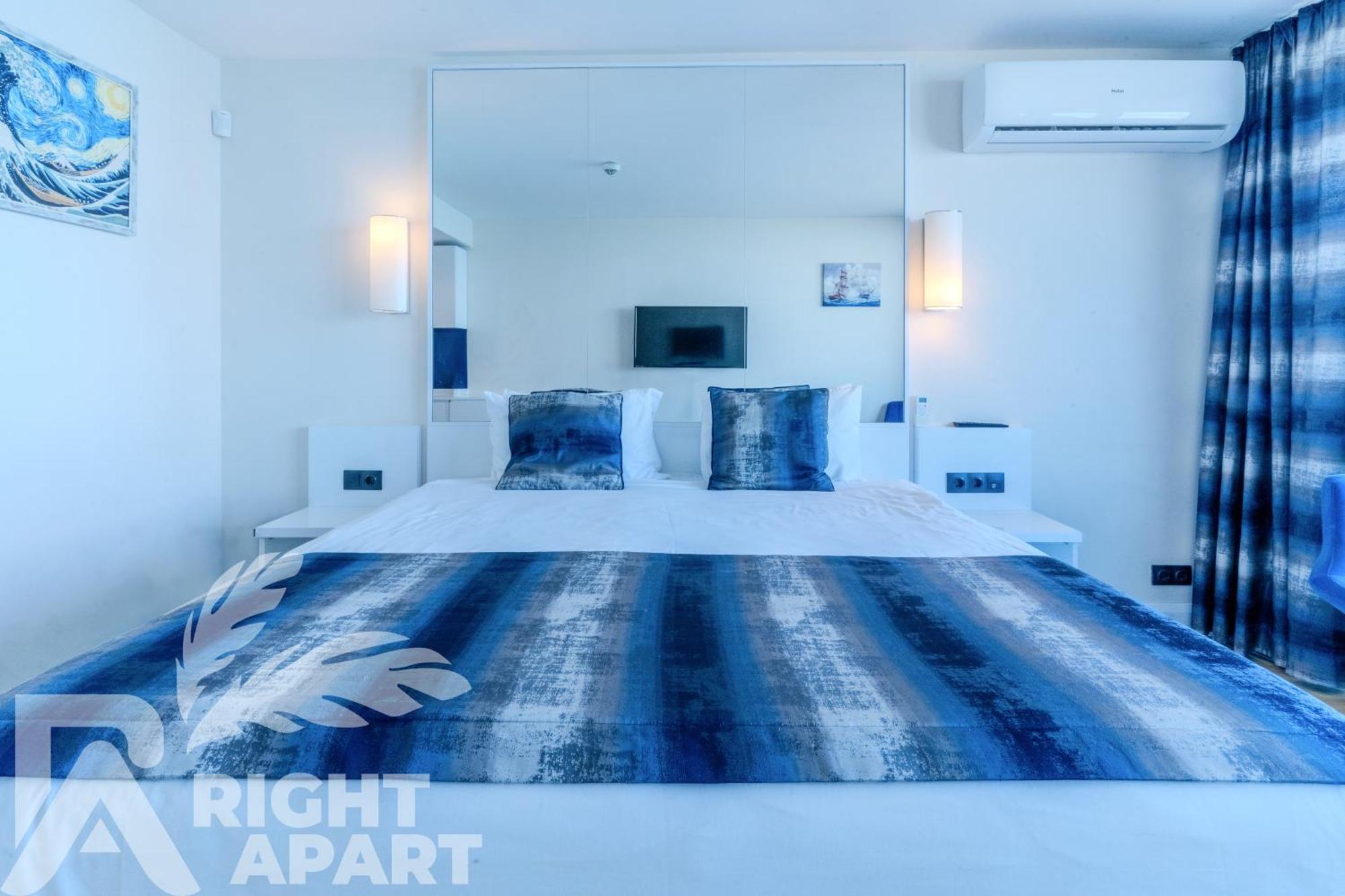 Orbi City Hotel Sea View Batumi Bagian luar foto
